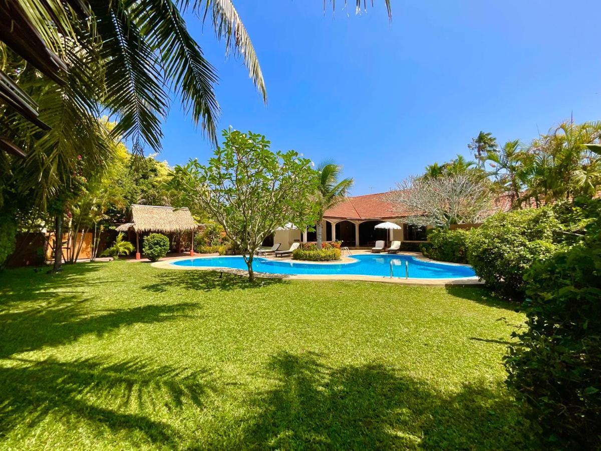 كوكونات بارادايس هوليداي فيلاز Phuket المظهر الخارجي الصورة